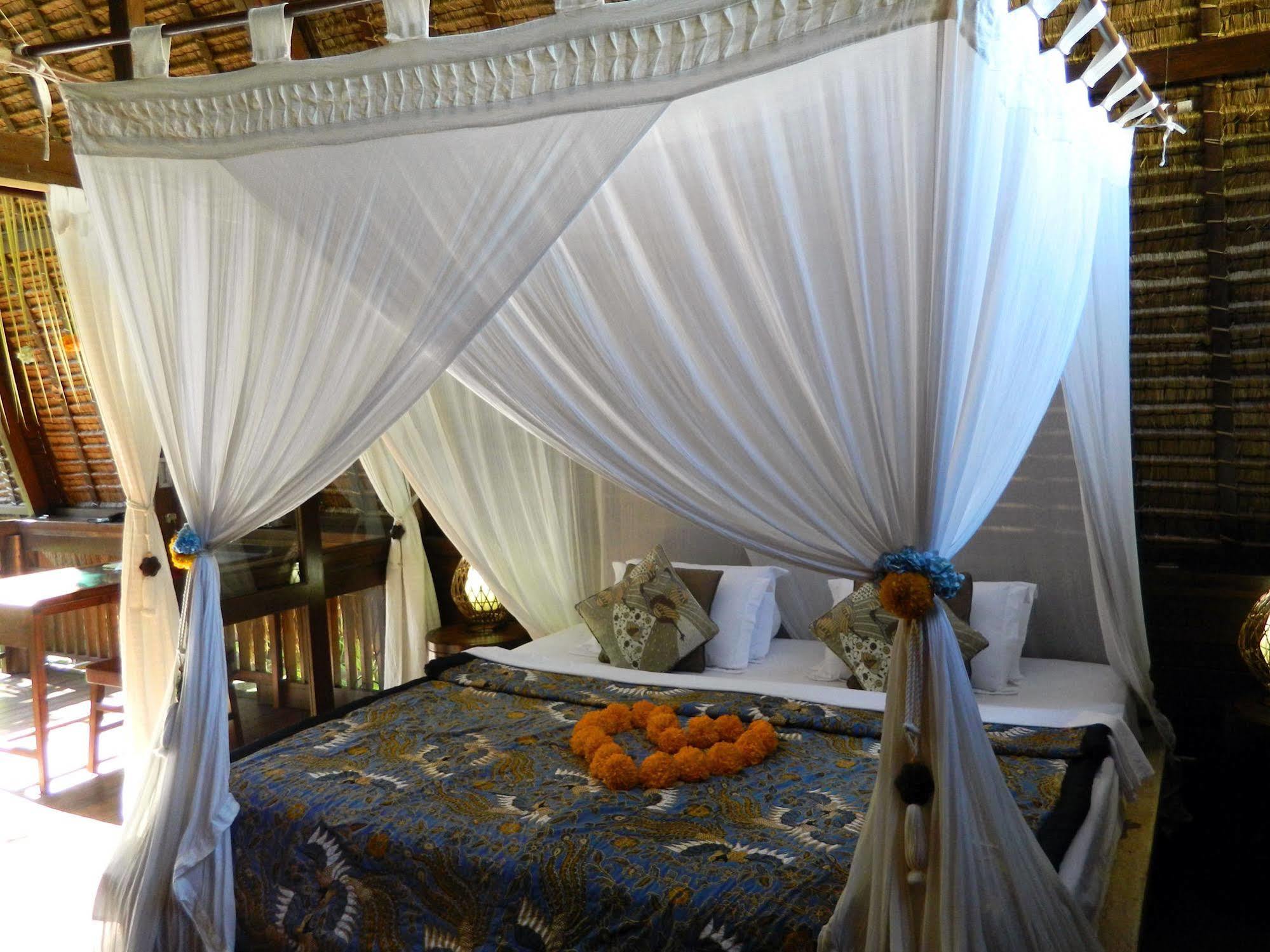 Cili Emas Oceanside Resort Tejakula Zewnętrze zdjęcie